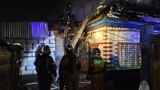 Пожар в Барнауле / Фото: МЧС Алтайского края