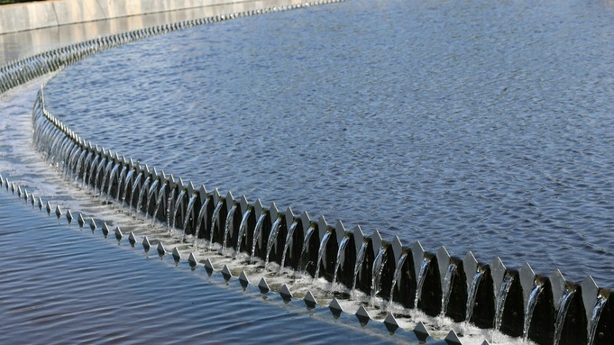 Очищенные сточные воды на очистных канализационных сооружениях "Росводоканал Барнаул" / Фото: пресс-служба компании