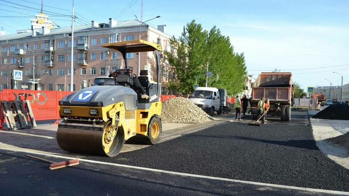 Восстановление после ремонта теплосетей в Барнауле / Фото: пресс-служба СГК