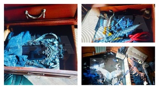 Атрибутика в сожженном доме / Фото: Baza