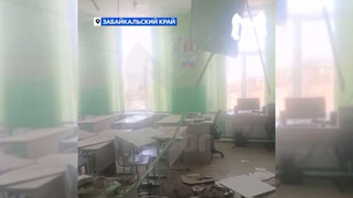 Обрушившийся потолок в школе / Кадр из видео: Babr Mash