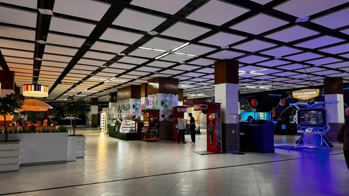 Парк развлечений на четвертом этаже ТРЦ "Пионер" / Фото: Маргарита Чередниченко 