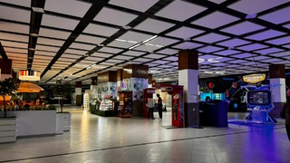 Парк развлечений на четвертом этаже ТРЦ "Пионер" / Фото: Маргарита Чередниченко 