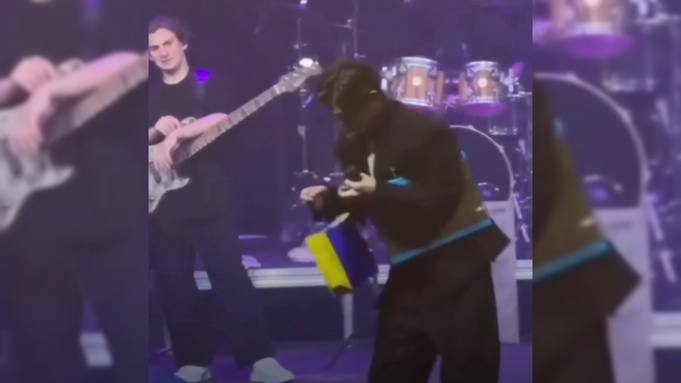 Акмаль Ходжаниязов на концерте / Кадр из видео: Shot