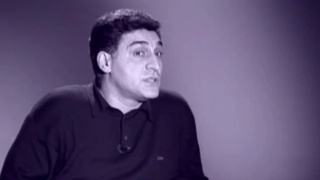 Тигран Кеосаян читает стихотворение Маяковского / Фото: t.me/msimonyan