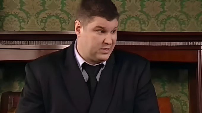 Актер Андрей Свиридов /Фото: кадр из сериала "Универ"