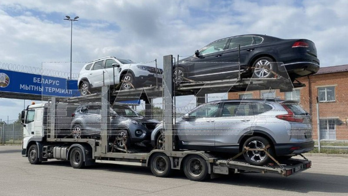 Сгенерированное фото машины / Фото: Baza