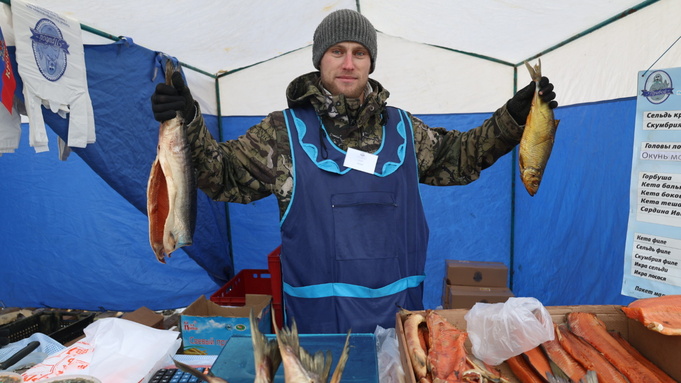 Продовольственная ярмарка в Барнауле / Фото: amic.ru