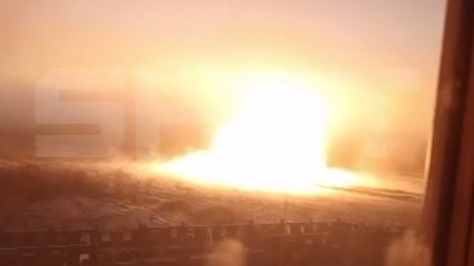 Пожар на газопроводе / Кадр из видео: Shot