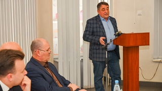 Обсуждение озеленения города / Фото: мэрия Барнаула