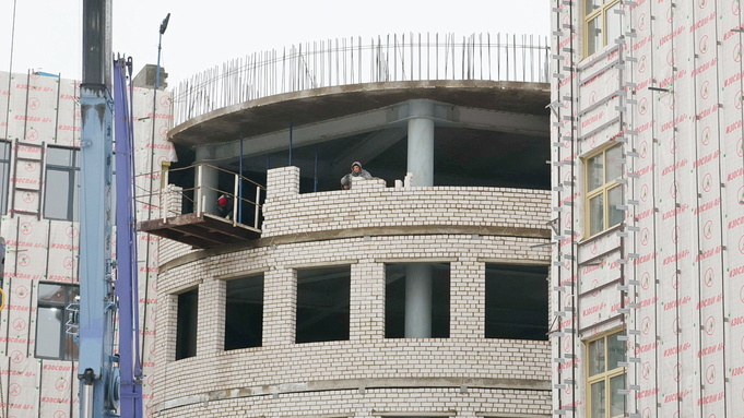 Строительство супершколы в Барнауле / Фото: amic.ru