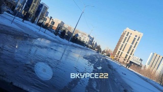 Потоп на улице Взлетной
/ Фото: Telegram-канал "В курсе 22"