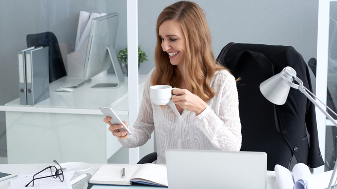 Офисный работник / Фото: pressfoto / ru.freepik.com