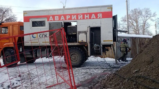 Повреждение теплосети в Барнауле / Фото: barnaul.org