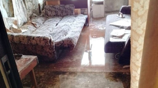 Жители дома в Рубцовске ждут капремонта крыши / Фото: "Народный фронт Алтайского края"