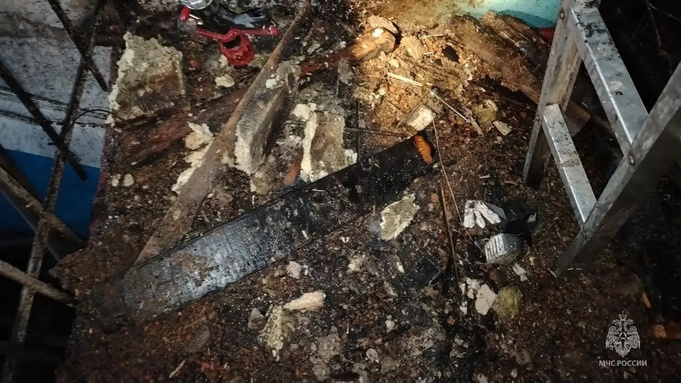 Последствия пожара с электросамокатом / Фото: ГУ МЧС по Алтайскому краю 