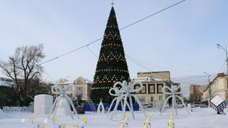 Новогодний городок на площади Свободы / Фото: barnaul.org
