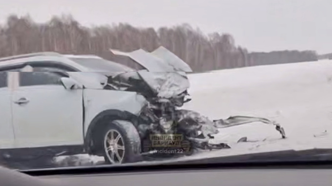 ДТП на заринской трассе / Скрин из видео "Инцидент Барнаул"