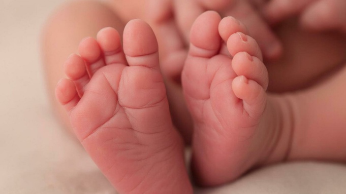 Новорожденный / Изображение сгенерировано нейросетью