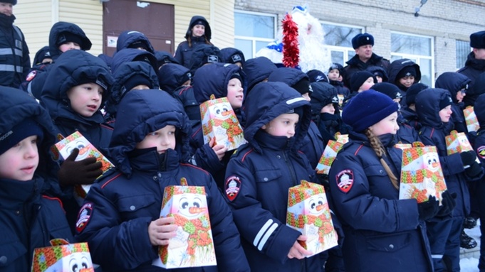 Новогодний квест для школьников / ГУ МВД по Алтайскому краю