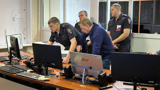 Вячеслав Франк в ходе встречи / Фото: администрация Барнаула