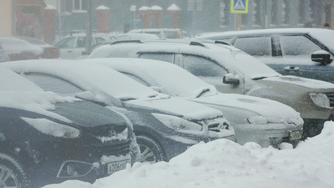 Автомобили зимой / Фото: Екатерина Смолихина, amic.ru