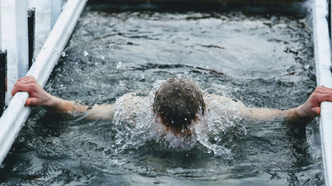 Крещенские купания в Барнауле / Фото: amic.ru / Екатерина Смолихина