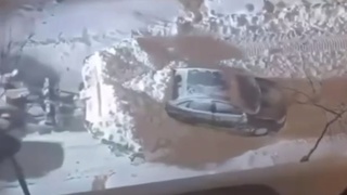 Перевозка авто / Кадр из видео: "Барнаул 22"