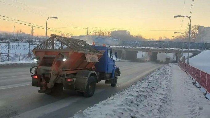 Дорожная служба Барнаула / Фото: @barnaul_org
