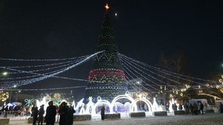 Новогодняя площадь Свободы / Фото: Екатерина Смолихина / amic.ru