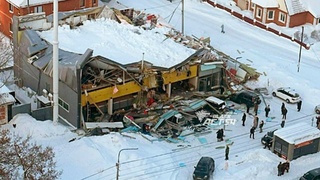 Обрушение торгового центра / Фото: ACT-54 Black