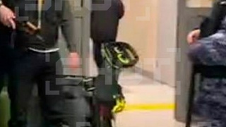 Вход в лицей № 37 / Фото: Telegram-канал Shot