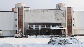 "Колизей" начали разбирать в Барнауле / Фото: amic.ru / Екатерина Смолихина