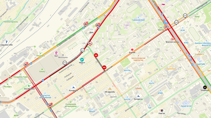 Пробка по проспекту Строителей / Скриншот: 2ГИС