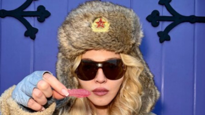 Мадонна в шапке / Фото: madonna/Instagram (владелец компания Meta признана в России экстремистской и запрещена)