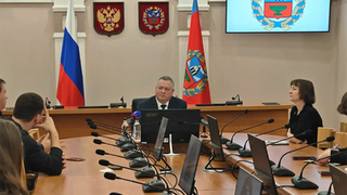 Заседание с Юрием Абдуллаевым / Фото: правительство Алтайского края