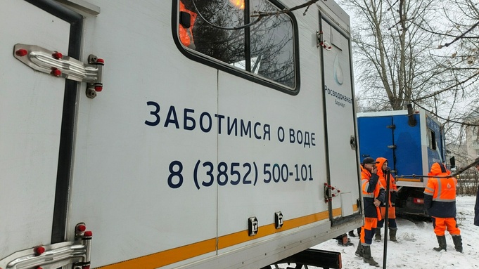 Слесари водоканала / Фото: Лилия Болатаева