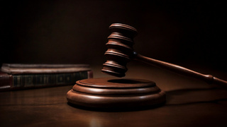 Суд / Изображение сгенерировано ИИ FusionBrain.AI от Sber AI / amic.ru