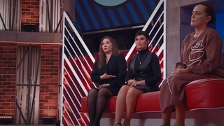 Родственников бойца пригласили на передачу / Скриншот "Мужское/Женское"