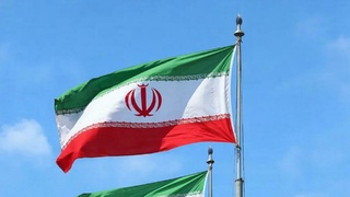 Флаг Ирана, Иран / Изображение сгенерировано GigaChat от Сбера / amic.ru