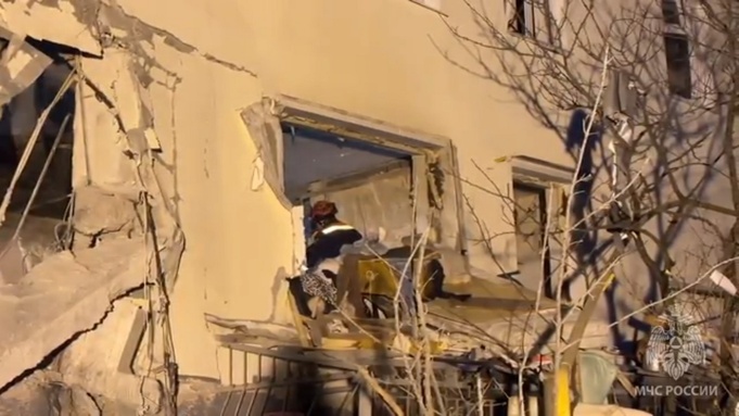 Взрыв дома в Севастополе / Фото: стоп-кадр с видео МЧС России