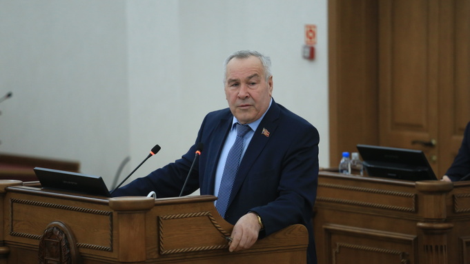 Председатель комитета АКЗС по аграрной политике, природопользованию и экологии Сергей Серов / Фото: Екатерина Смолихина / amic.ru