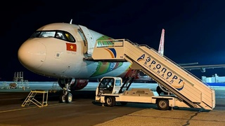 Самолет в аэропорту / Фото: соцсети аэропорта Барнаула 