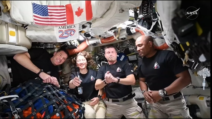 Космонавты NASA / Фото: стоп-кадр с видео NASA TV