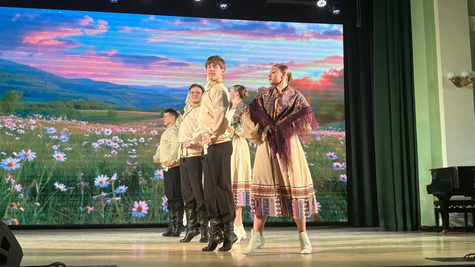 Выступление коллектива / Фото: архив АГИК