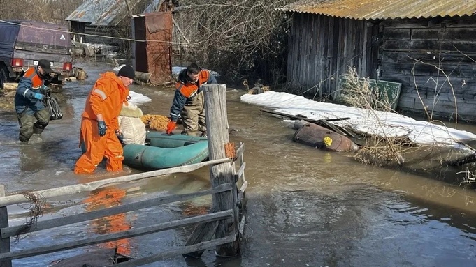 Паводок в Алтайском крае / Фото: ГУ МЧС РФ по Алтайскому краю