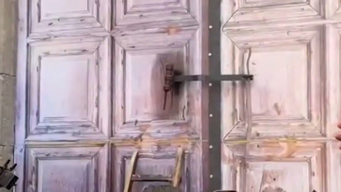 Двери храма Гроба Господня в Иерусалиме / Фото: соцсети