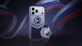 Телефон iPhone, Жириновский / Фото: пресс-служба компании Caviar