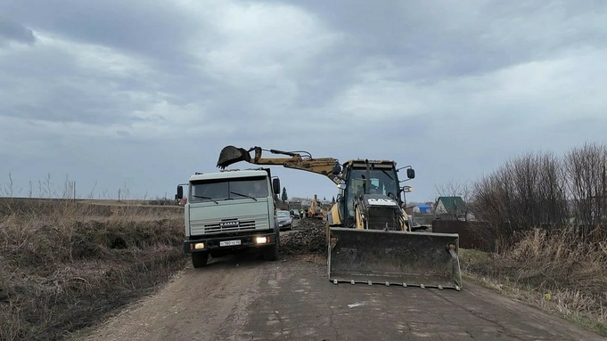 Восстановление дороги в СНТ "Луговое" / Фото: мэрия Барнаула