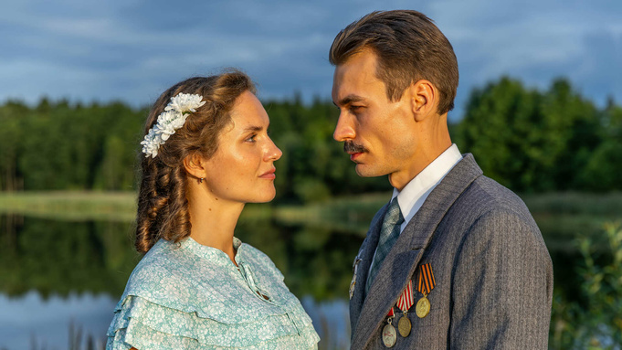 Главные герои исторической мелодрамы "Берега любви"/ Фото: АО "Новый канал" 